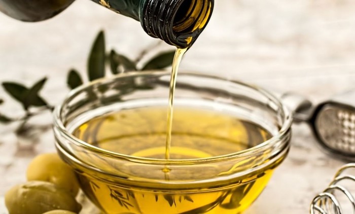 Ponarejeno ekstra deviško olivno olje je danes realnost